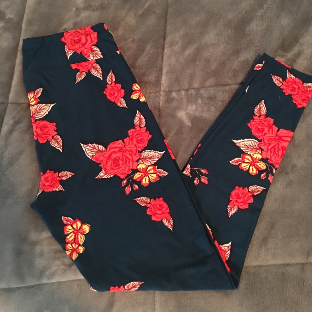 Lularoe tall and curvy leggings